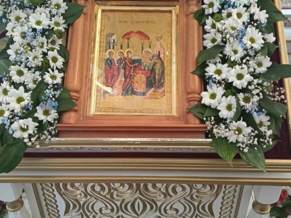Поздравляем с праздником Сретения Господня!