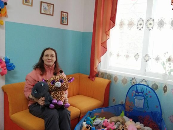 142 семьи получили помощь в феврале